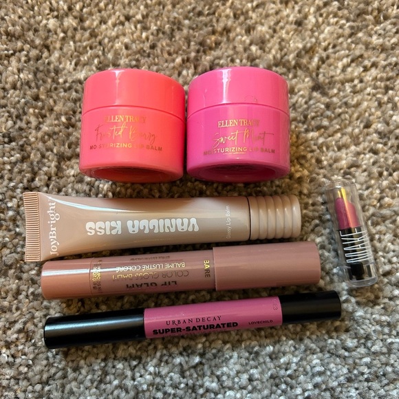 Lip bundle- gloss, stick, - Picture 1 of 13
